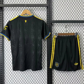 Kit ENFANT MANCHESTER UNITED THIRD
2025/2026
