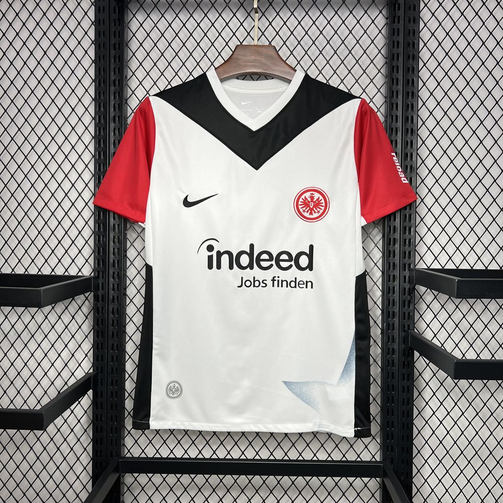 Eintracht Francfort
Domicile 2024/2025