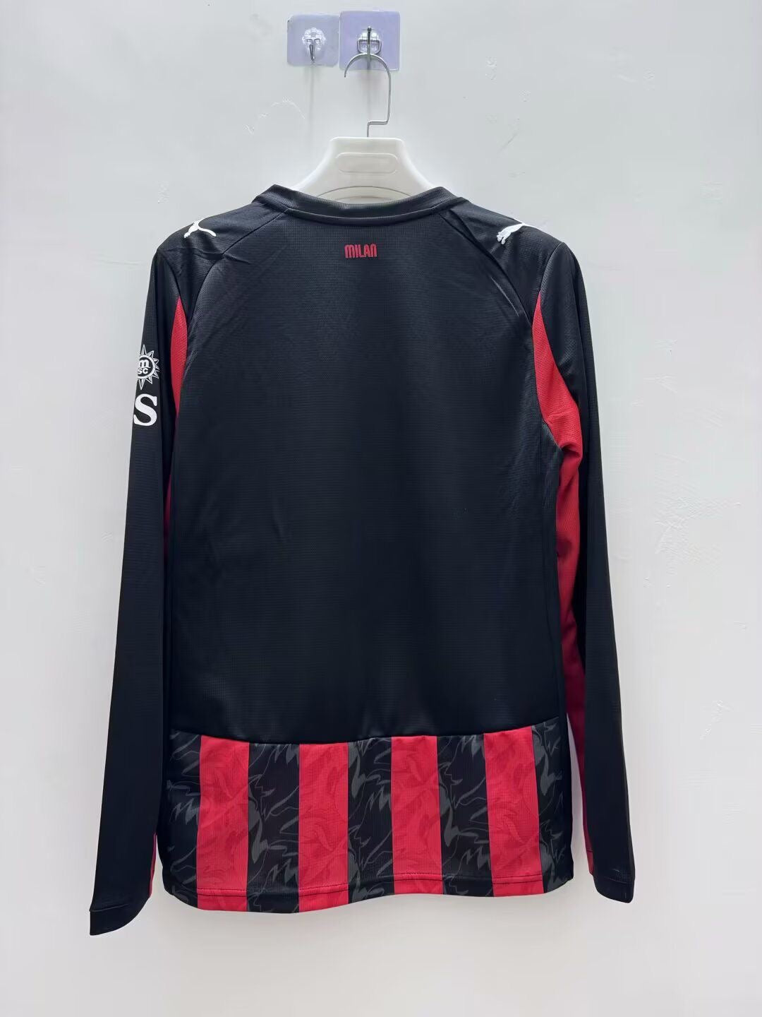 Milan AC Domicile
Manches Longues
2025/2026