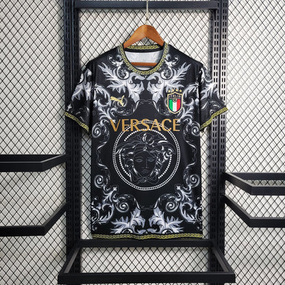 Maillot Italie saison 2023-2024 collab Versace noir