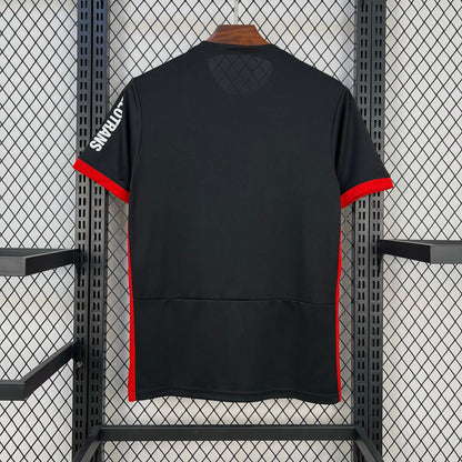 Eintracht Francfort
Exterieur 2024/2025