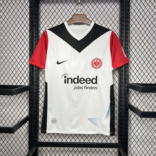 Eintracht Francfort
Domicile 2024/2025
