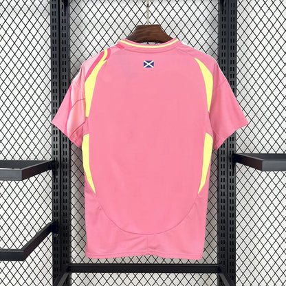 Maillot Écosse
Extérieur 2024/2025
Féminine Rose